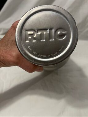 RTIC Stainless Steel Insulated Water Bottle - Silver